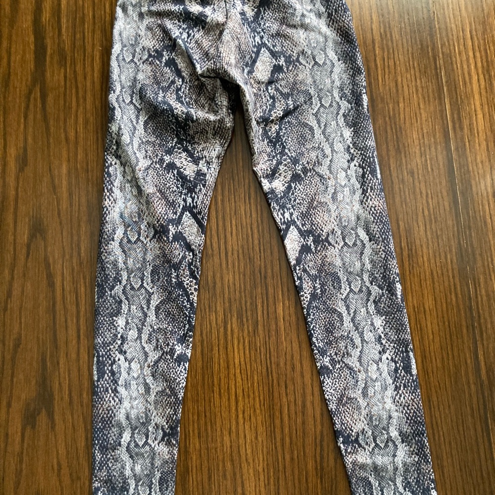 Snakeskin Print Leggings